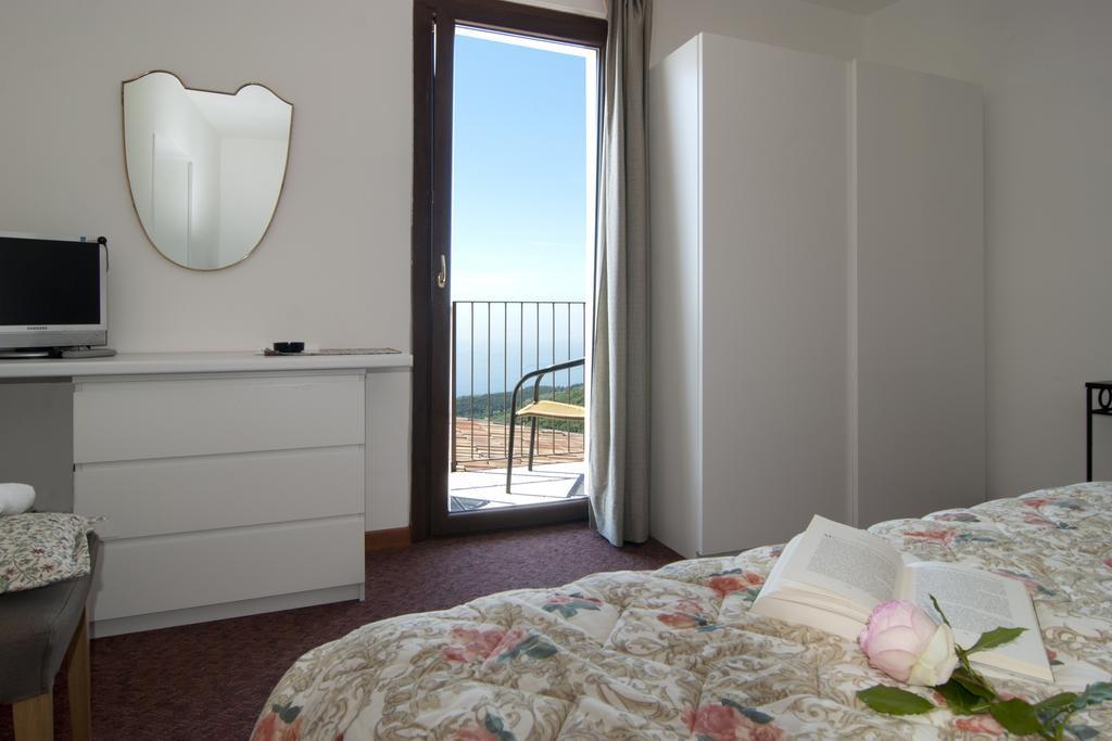 Hotel Mariano Gargnano Dış mekan fotoğraf
